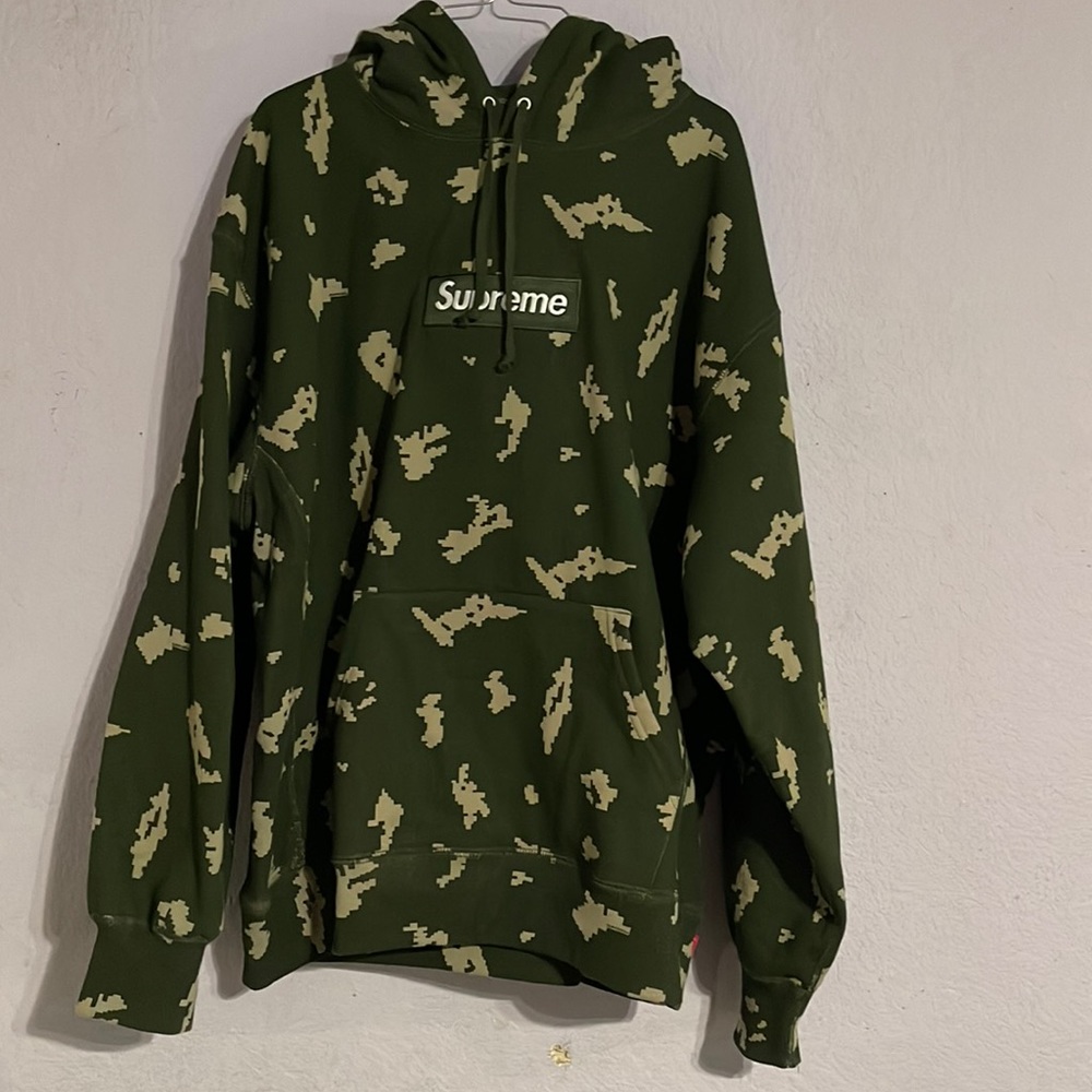 Supreme Hoodie